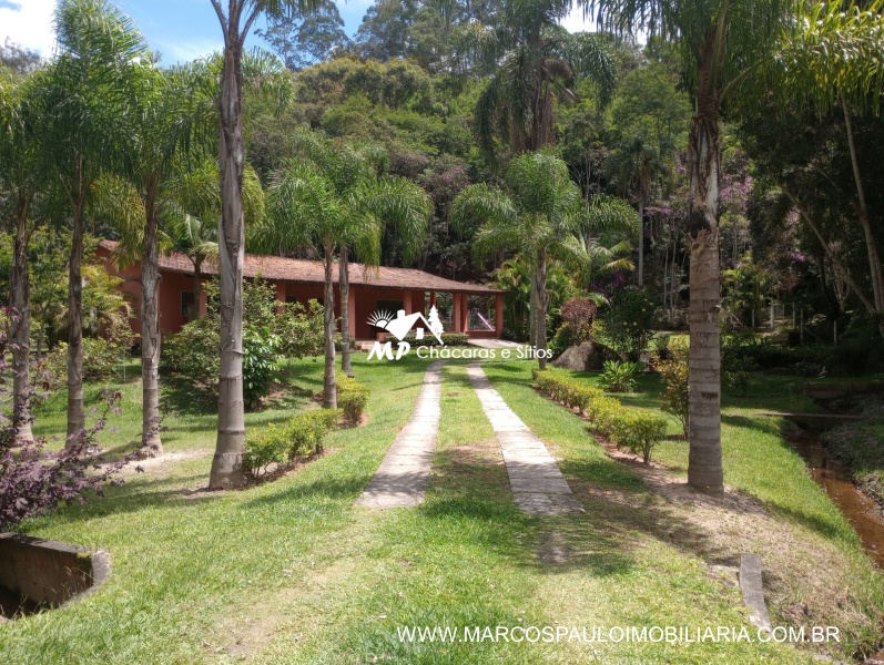 SÍTIO ESPETACULAR EM BIRITIBA MIRIM