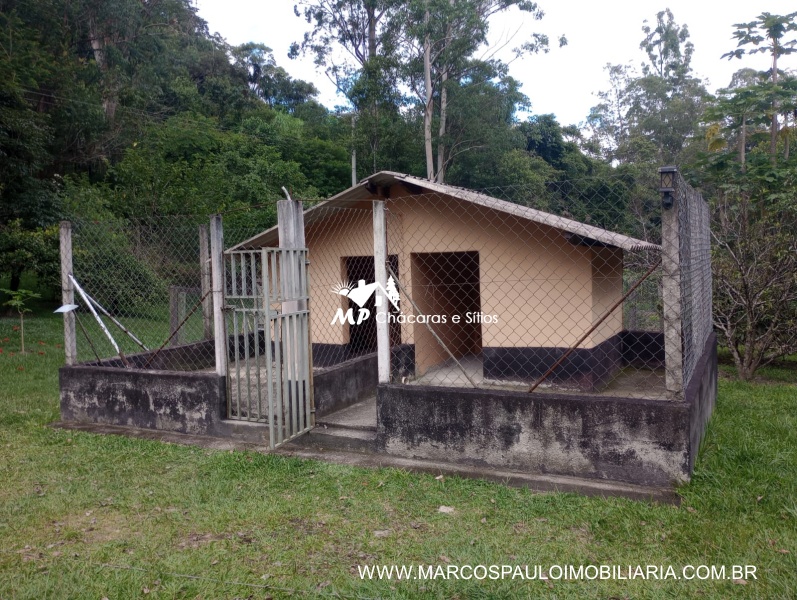 SÍTIO ESPETACULAR EM BIRITIBA MIRIM