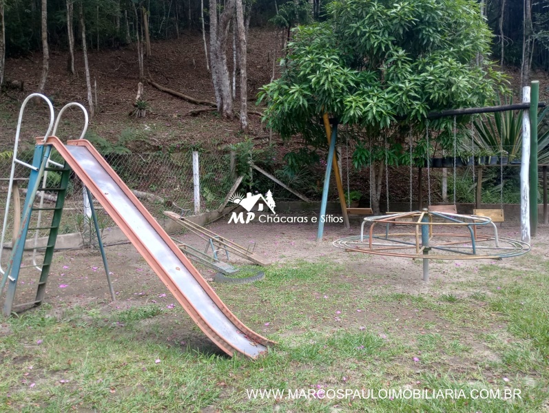 SÍTIO ESPETACULAR EM BIRITIBA MIRIM