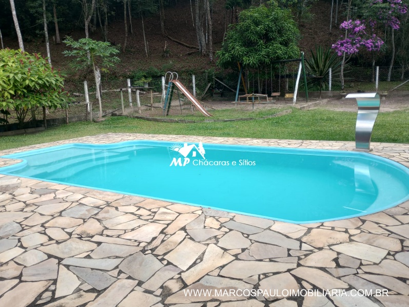 SÍTIO ESPETACULAR EM BIRITIBA MIRIM