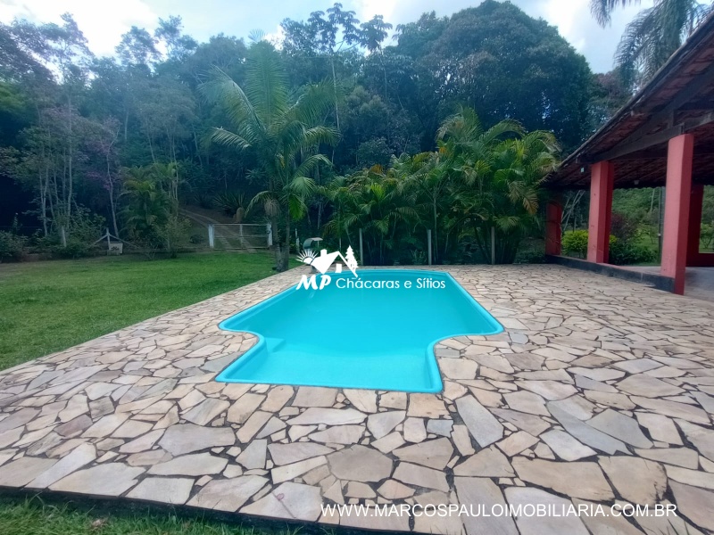 SÍTIO ESPETACULAR EM BIRITIBA MIRIM