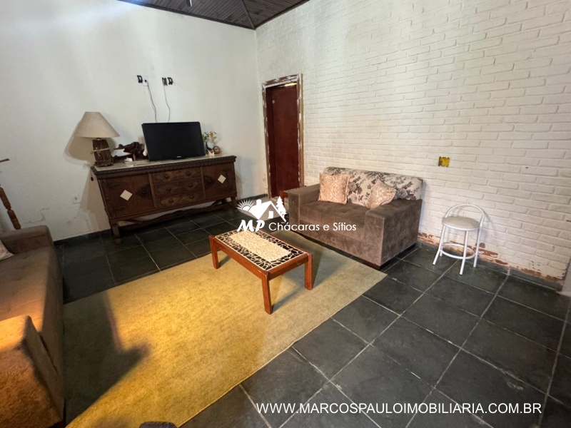 CHÁCARA ENCANTADORA EM BIRITIBA MIRIM