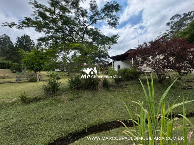 CHÁCARA ENCANTADORA EM BIRITIBA MIRIM