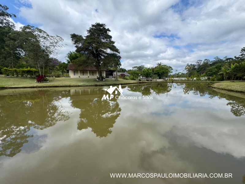 CHÁCARA ENCANTADORA EM BIRITIBA MIRIM
