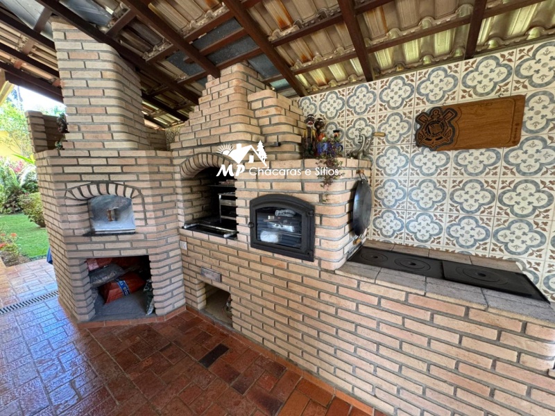 CHÁCARA DE ALTO PADRÃO EM BIRITIBA MIRIM