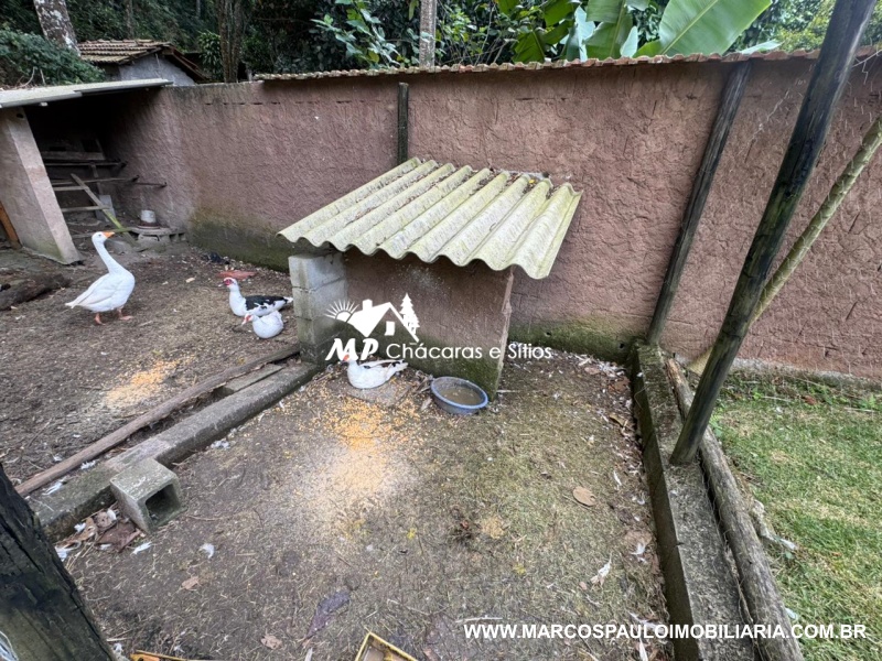 CHÁCARA EM MOGI DAS CRUZES (PORTEIRA FECHADA)