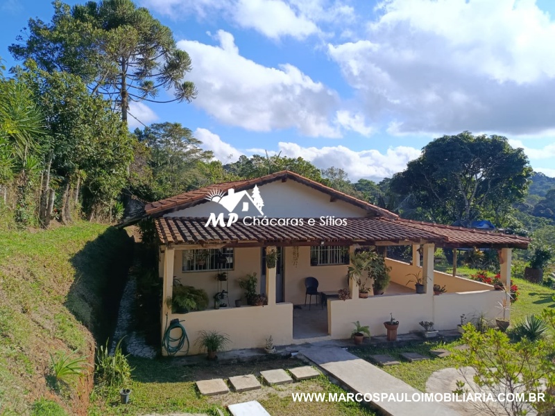 CHÁCARA EM BIRITIBA MIRIM PRÓXIMO AO CENTRO DA CIDADE