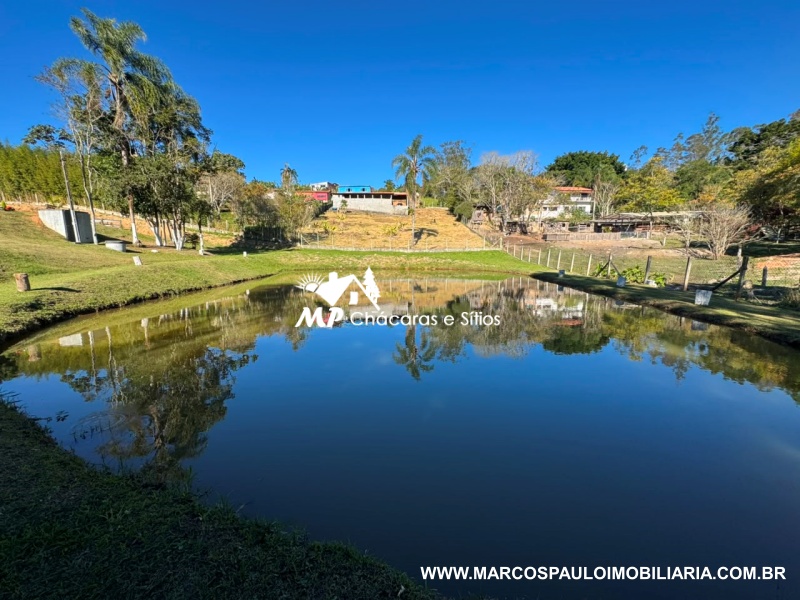 TERRENO COM LAGO PARA MONTAR SUA CHÁCARA