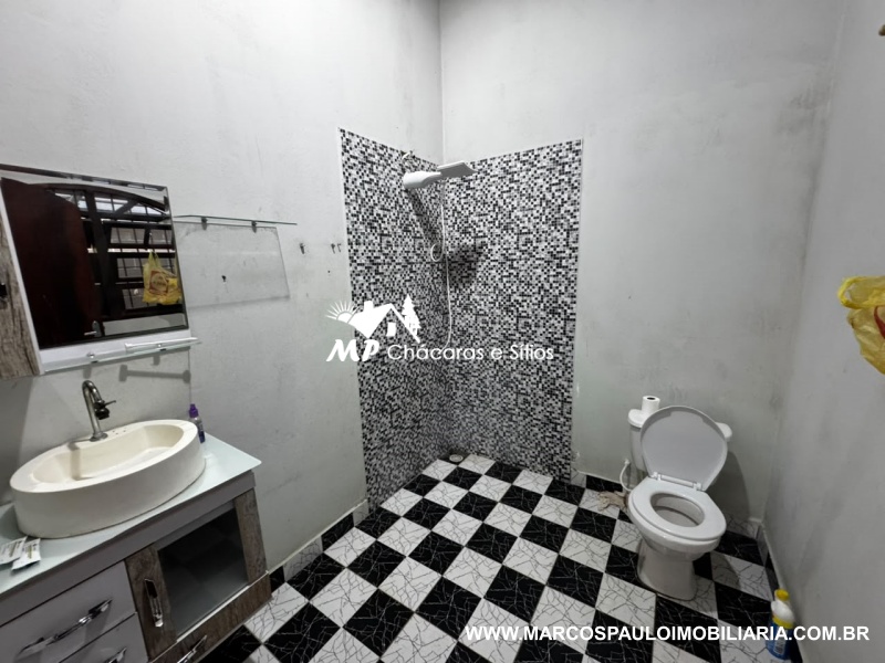 CHÁCARA ESPETACULAR EM BAIRRO NOBRE DA CIDADE DE BIRITIBA MIRIM