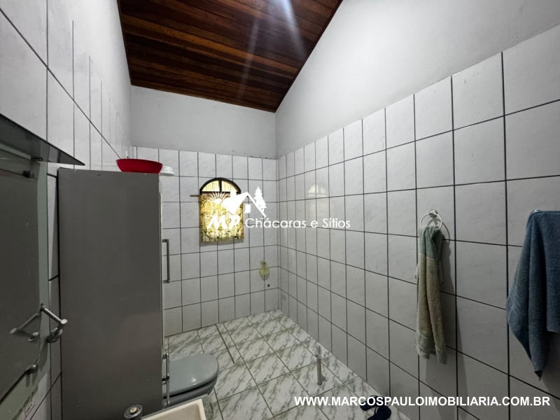 CHÁCARA ESPETACULAR EM BAIRRO NOBRE DA CIDADE DE BIRITIBA MIRIM