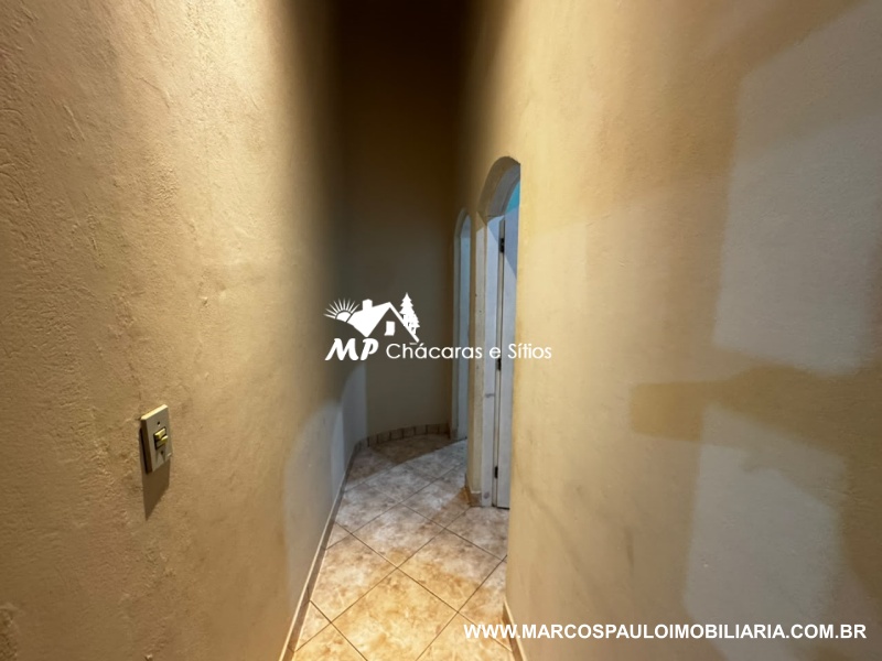 CHÁCARA ESPETACULAR EM BAIRRO NOBRE DA CIDADE DE BIRITIBA MIRIM